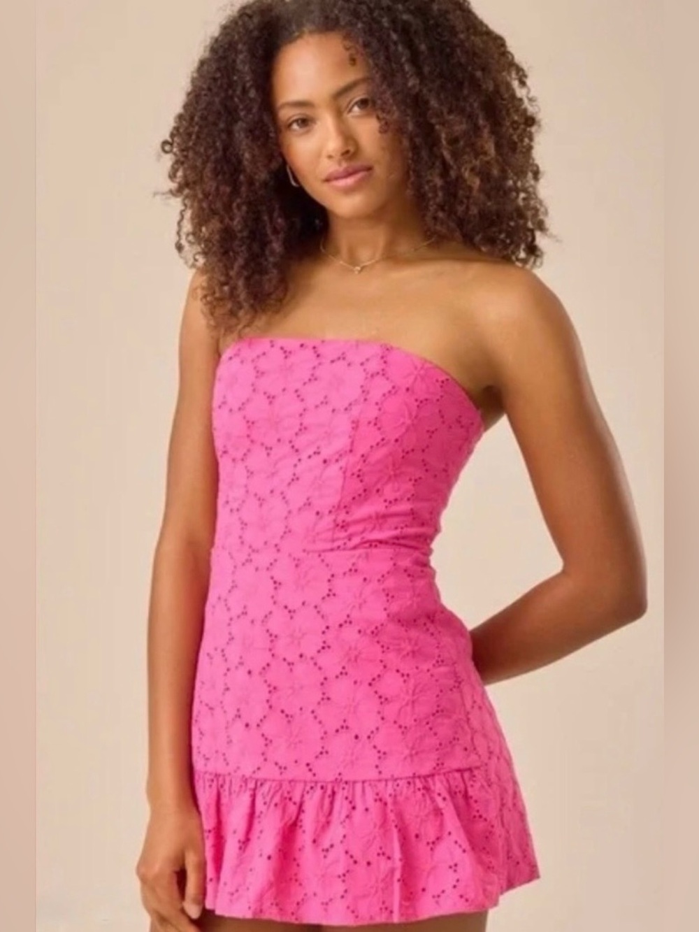 NWT Altar’d State Baylyn Strapless Eyelet Romper Pink Women’s Size L